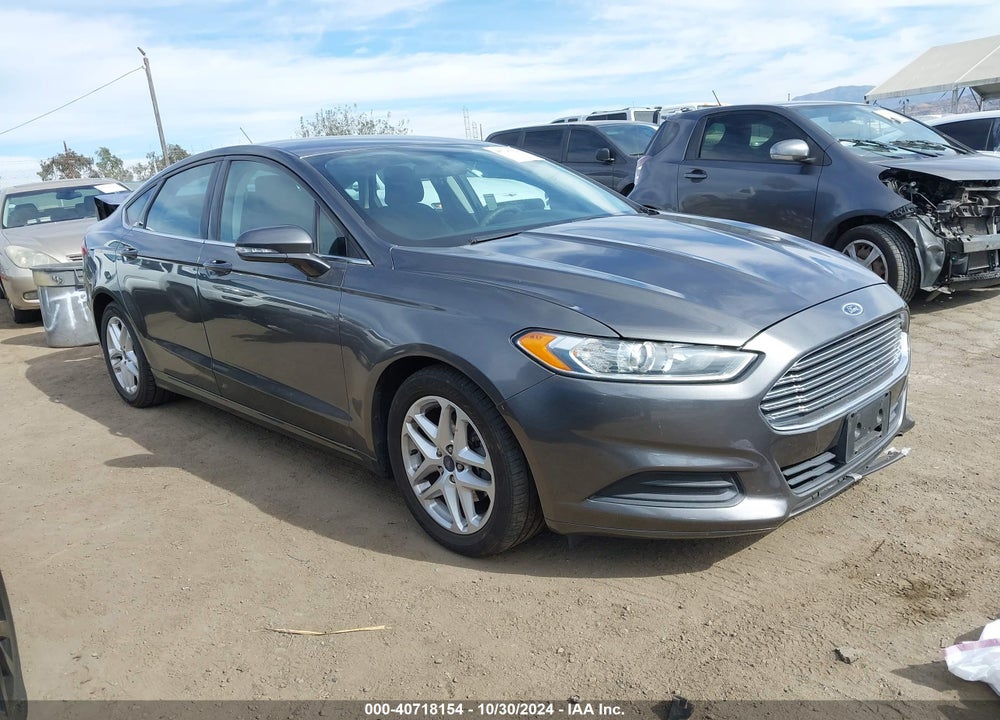 2015 FORD FUSION SE VIN: 3FA6P0H74FR235040