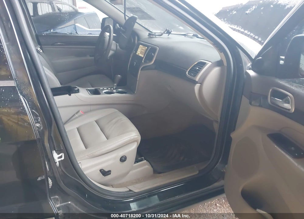 2013 JEEP GRAND CHEROKEE VIN: 1C4RJEAG4DC538069