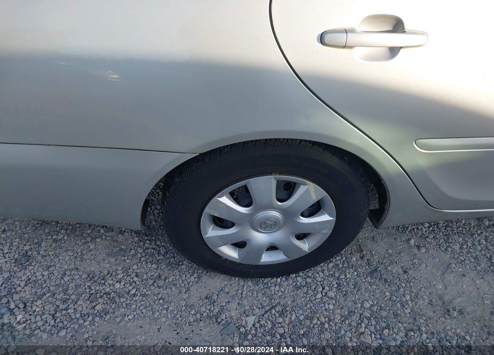 2004 TOYOTA CAMRY LE VIN: 4T1BE32K04U929559
