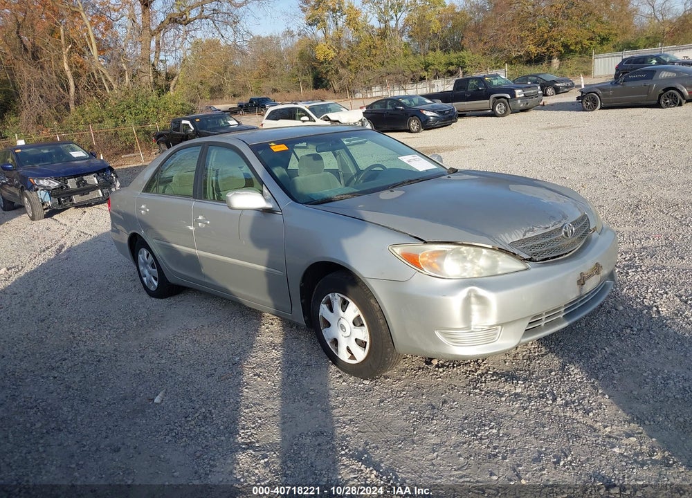 2004 TOYOTA CAMRY LE VIN: 4T1BE32K04U929559