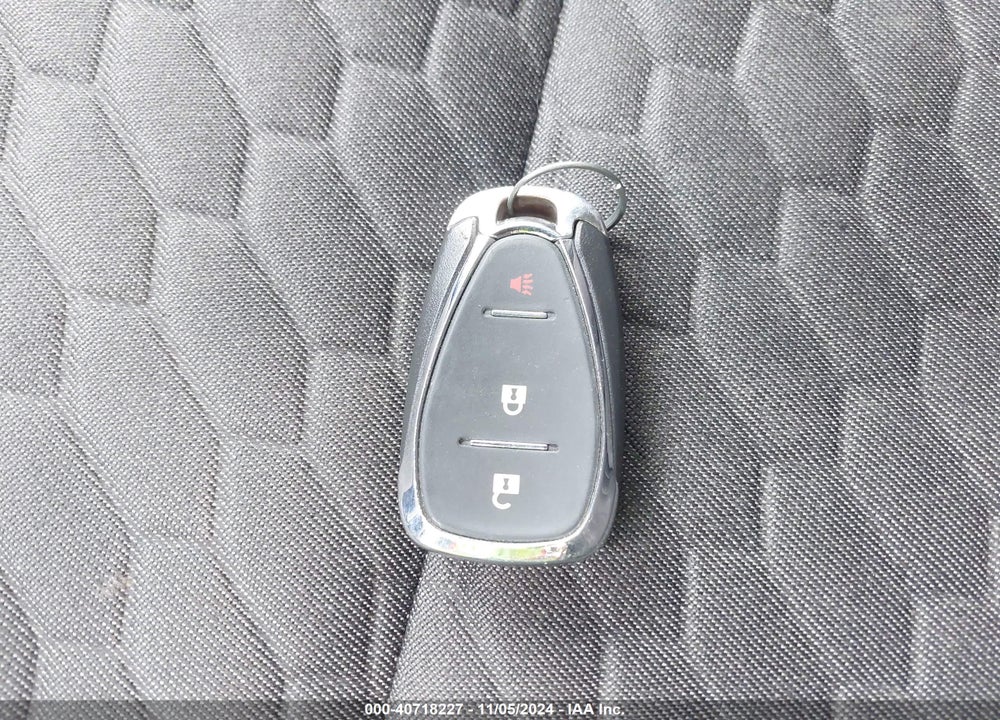 2019 CHEVROLET EQUINOX LT VIN: 2GNAXJEV4K6280095