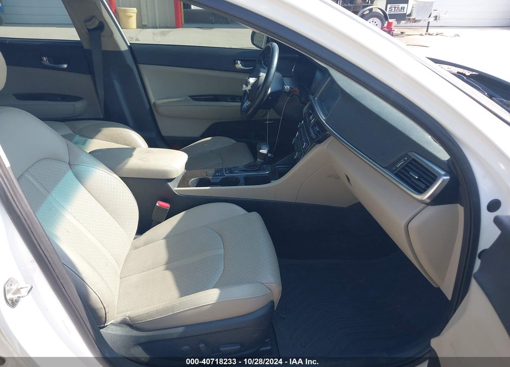 2016 KIA OPTIMA EX VIN: 5XXGU4L30GG004056