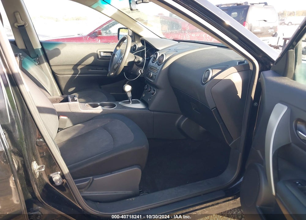 2013 NISSAN ROGUE S VIN: JN8AS5MT1DW018983