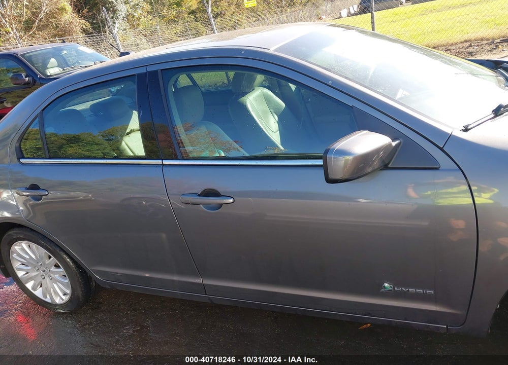 2010 FORD FUSION HYBRID VIN: 3FADP0L33AR267191