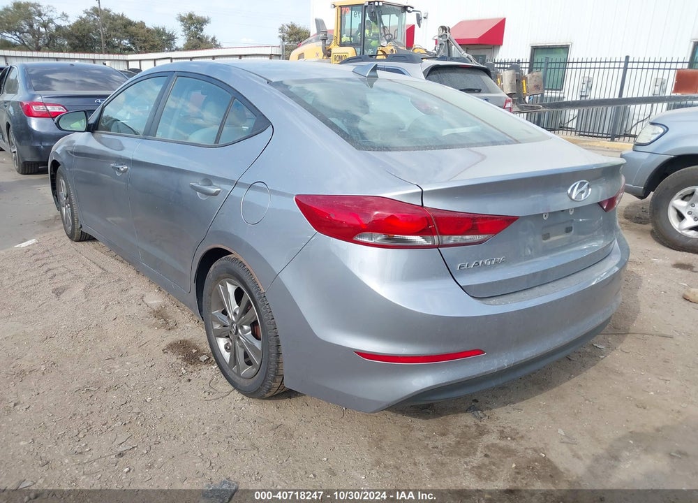 2017 HYUNDAI ELANTRA SE VIN: 5NPD84LF4HH019361