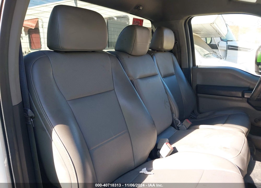 2018 FORD F-350 CHASSIS XL VIN: 1FDRF3G66JEC68374