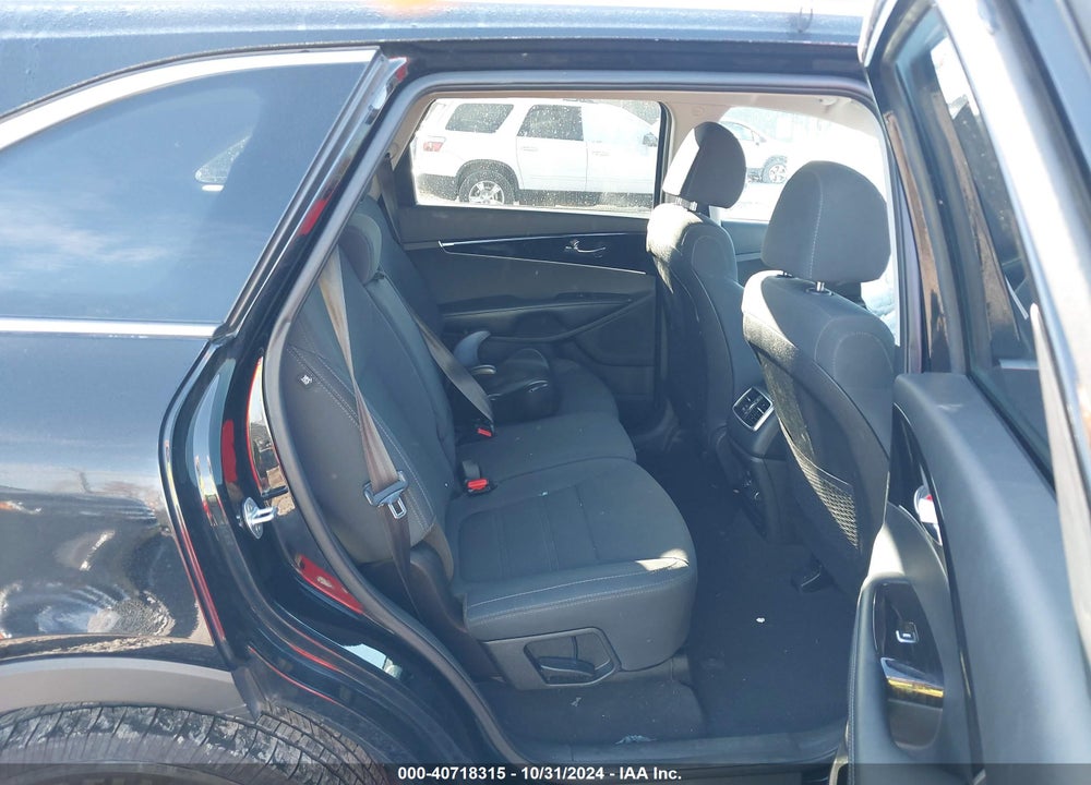 2019 KIA SORENTO 2.4L LX VIN: 5XYPG4A30KG530542