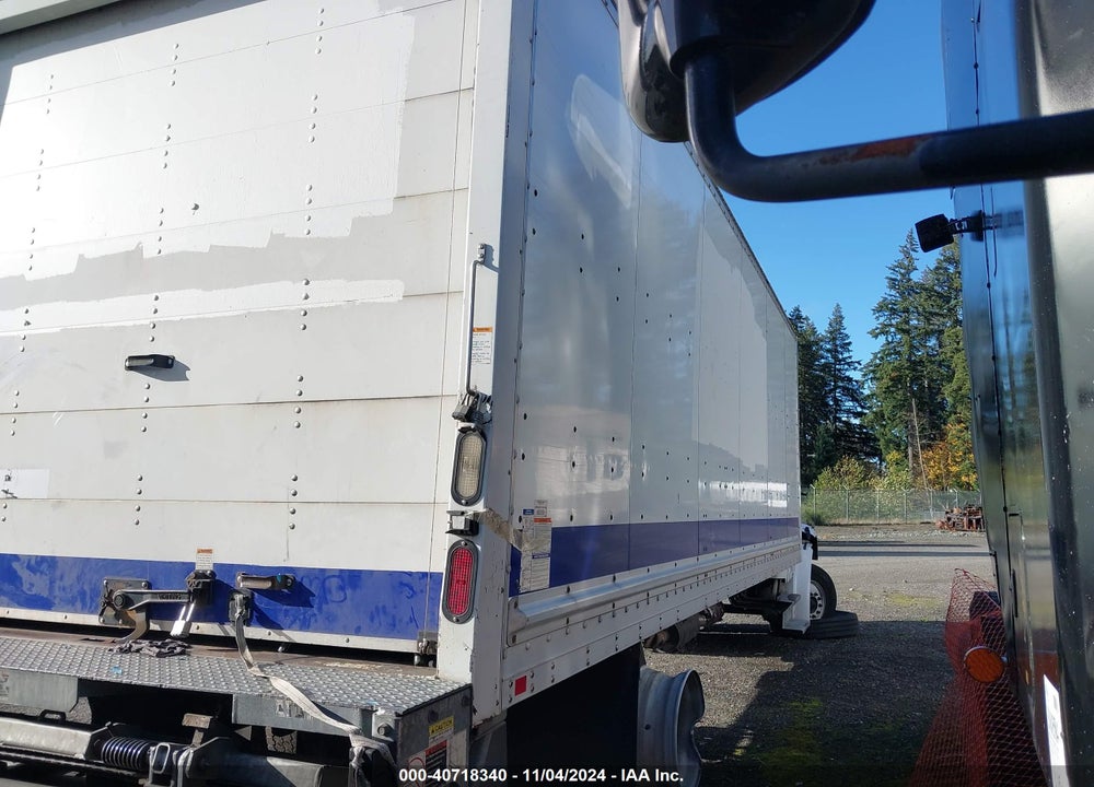 2017 FREIGHTLINER M2 106 VIN: 1FVACWDT9HHJB2070