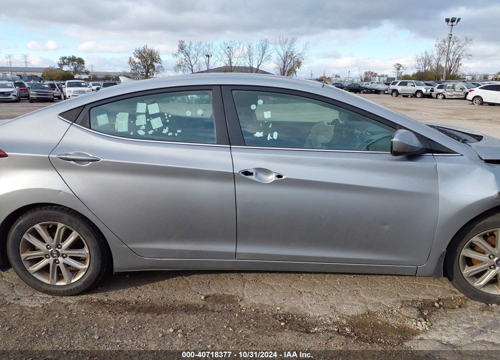 2015 HYUNDAI ELANTRA SE VIN: 5NPDH4AEXFH599058