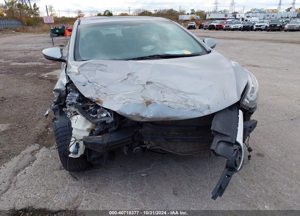 2015 HYUNDAI ELANTRA SE VIN: 5NPDH4AEXFH599058