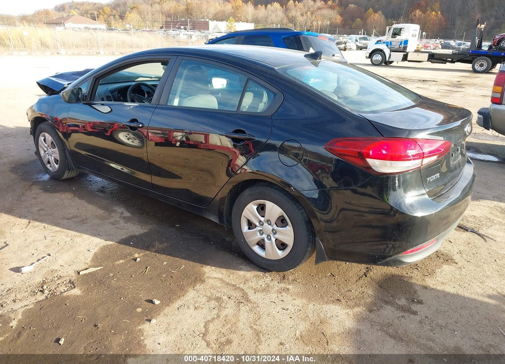 2017 KIA FORTE LX VIN: 3KPFK4A79HE015137