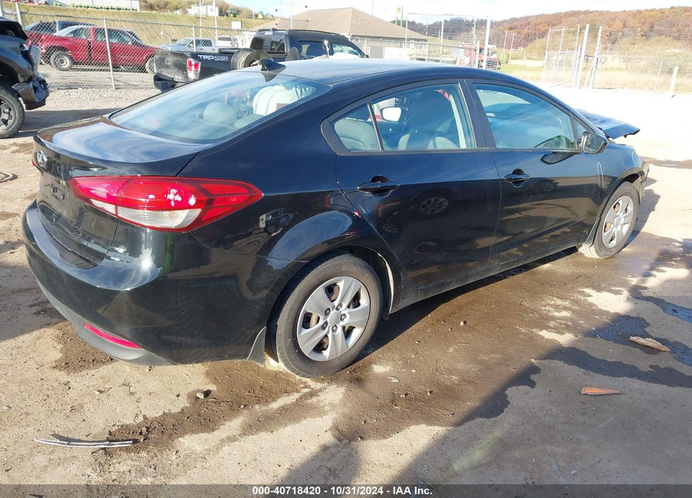 2017 KIA FORTE LX VIN: 3KPFK4A79HE015137