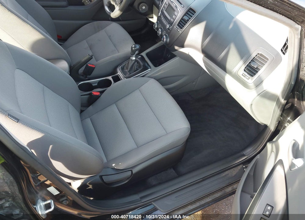 2017 KIA FORTE LX VIN: 3KPFK4A79HE015137