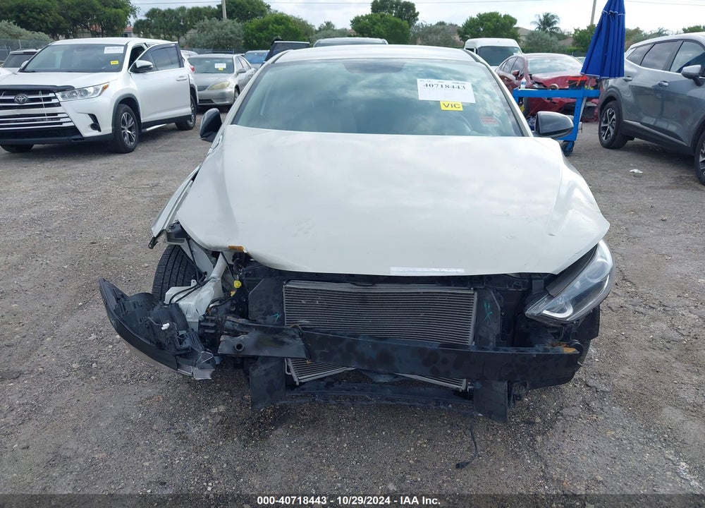 2017 HYUNDAI ELANTRA SE VIN: KMHD74LF2HU061953