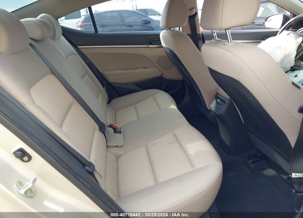 2017 HYUNDAI ELANTRA SE VIN: KMHD74LF2HU061953