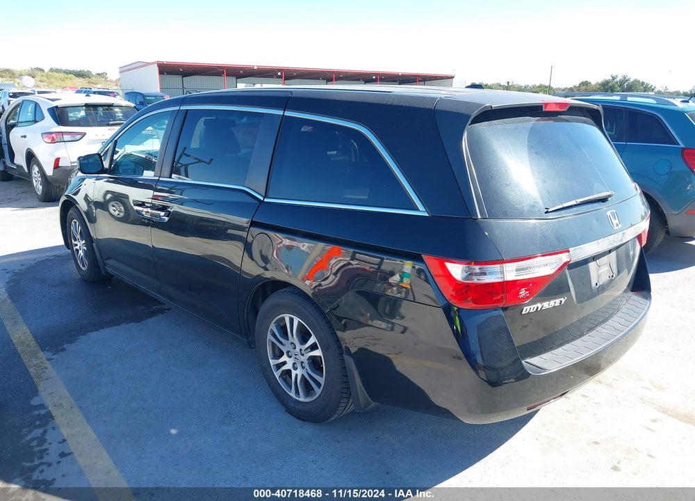 2011 HONDA ODYSSEY EX-L VIN: 5FNRL5H69BB010552