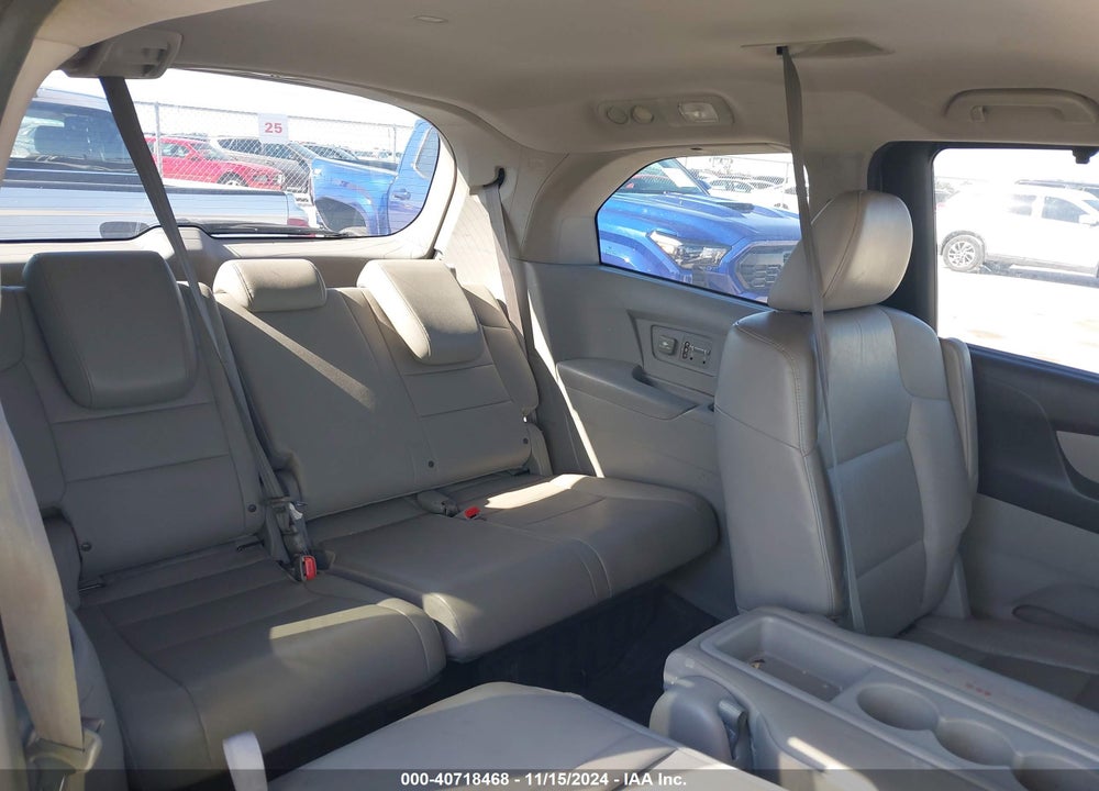 2011 HONDA ODYSSEY EX-L VIN: 5FNRL5H69BB010552