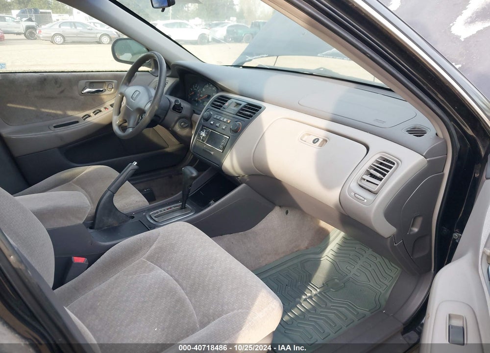 2002 HONDA ACCORD 2.3 LX VIN: 1HGCG56422A115150