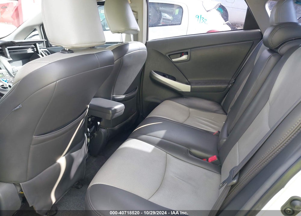 2011 TOYOTA PRIUS TWO VIN: JTDKN3DU9B0310885