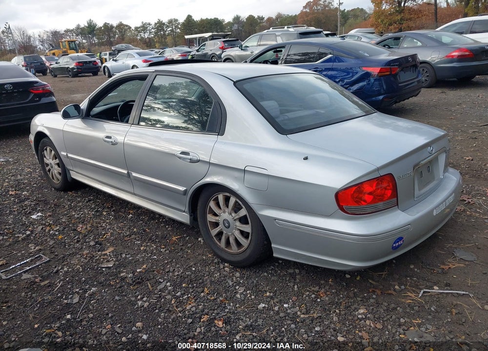 2004 HYUNDAI SONATA GLS/LX VIN: KMHWF35H84A019562