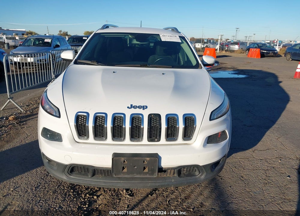 2015 JEEP CHEROKEE LATITUDE VIN: 1C4PJLCB3FW585141