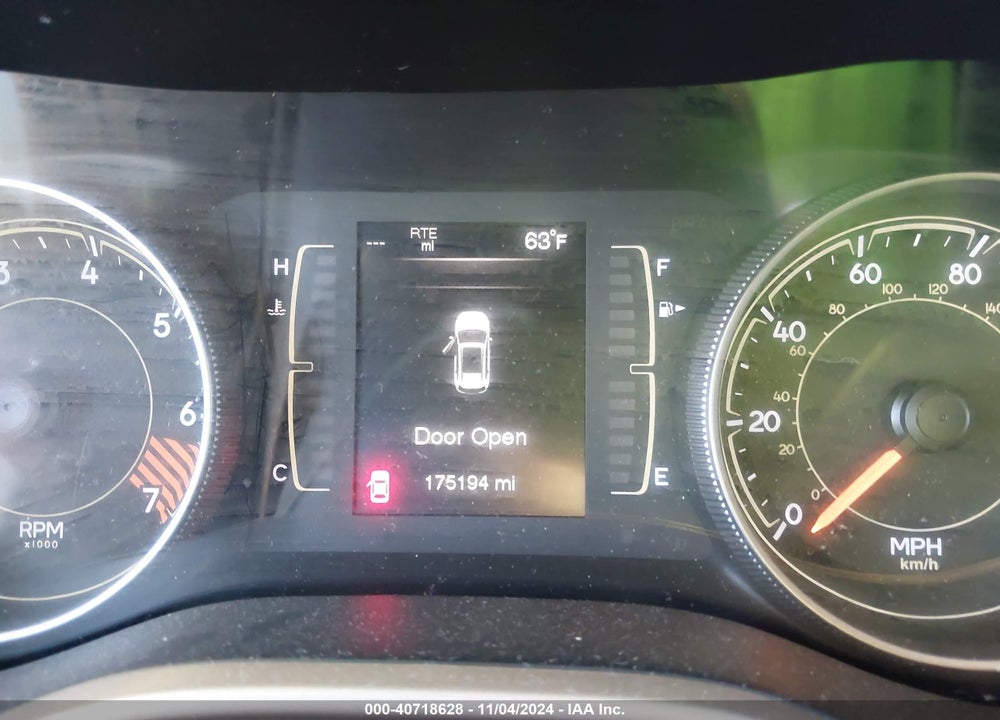 2015 JEEP CHEROKEE LATITUDE VIN: 1C4PJLCB3FW585141