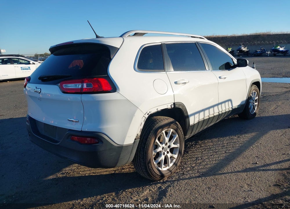 2015 JEEP CHEROKEE LATITUDE VIN: 1C4PJLCB3FW585141