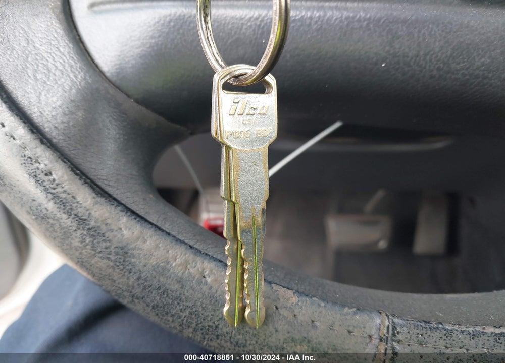 2001 CHEVROLET CAVALIER VIN: 1G1JC524X17113643