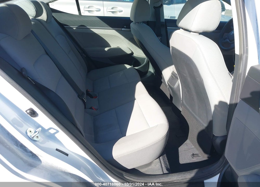 2017 HYUNDAI ELANTRA SE VIN: 5NPD74LF8HH096611