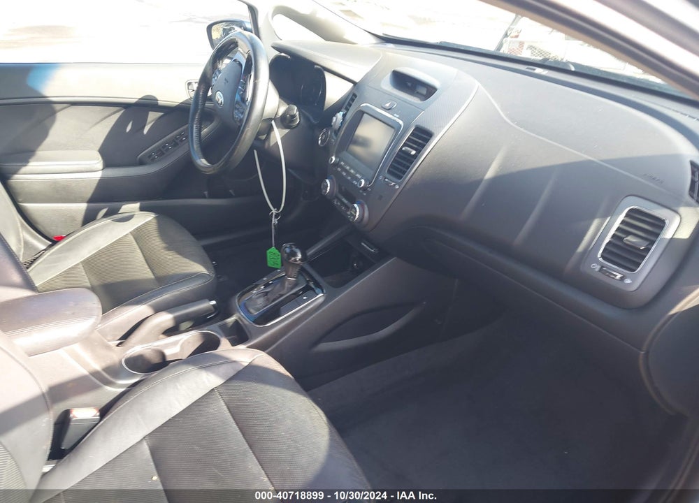 2017 KIA FORTE EX VIN: 3KPFL4A89HE041291