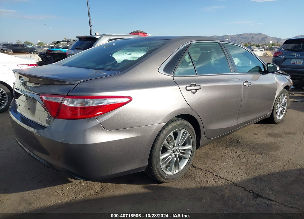 2015 TOYOTA CAMRY SE VIN: 4T1BF1FK2FU018793