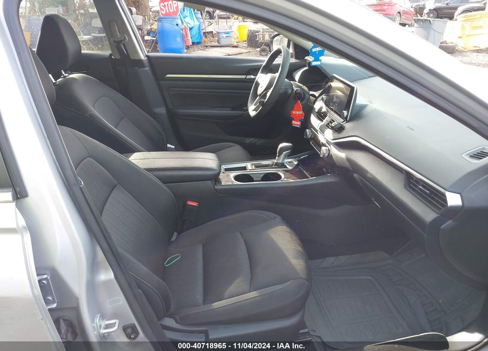 2021 NISSAN ALTIMA SV FWD VIN: 1N4BL4DVXMN329476