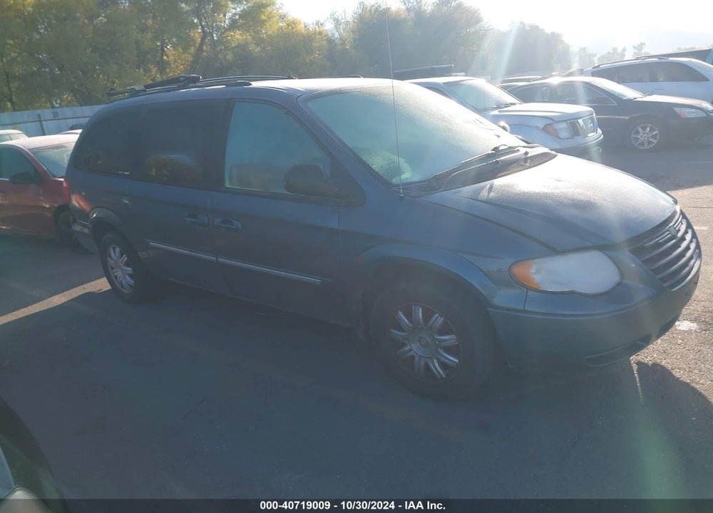 2005 CHRYSLER TOWN & COUNTRY TOURING VIN: 2C4GP54LX5R204104