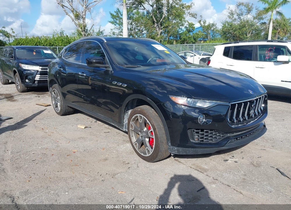 2018 MASERATI LEVANTE S VIN: ZN661YUA0JX303604