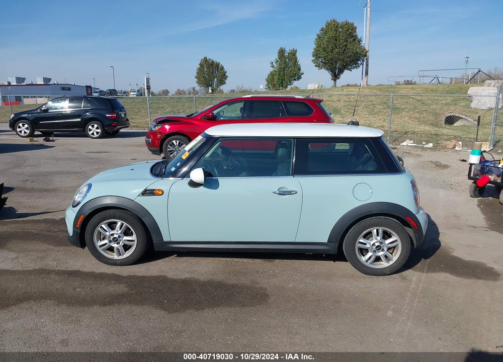 2012 MINI COOPER VIN: WMWSU3C51CT367317