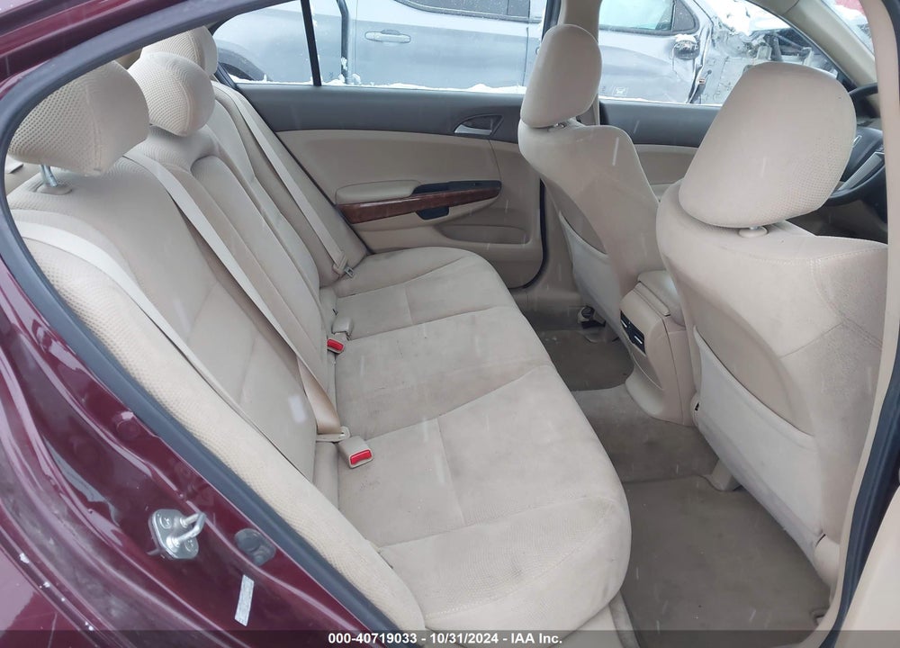 2010 HONDA ACCORD EX VIN: 1HGCP2F70AA047597