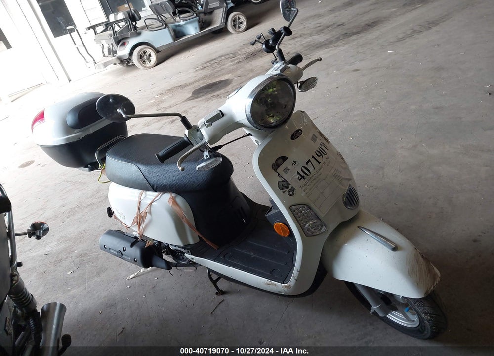 2022 GENUINE SCOOTER CO. BUDDY KICK VIN: RFVJFJ109N1003557