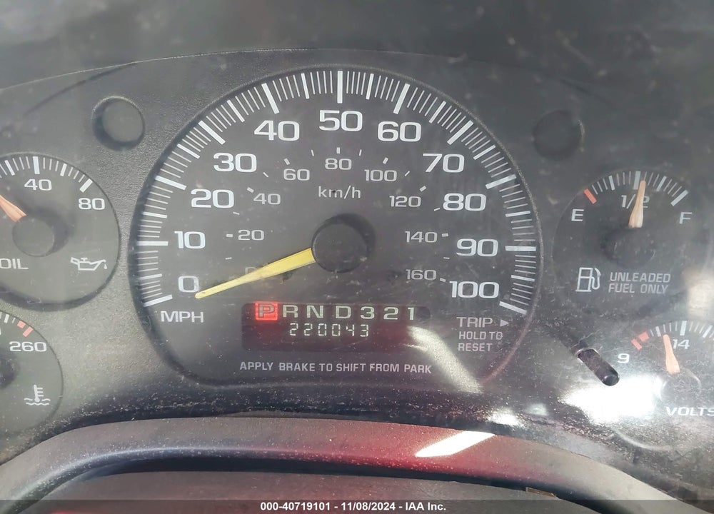 1997 GMC SAVANA RV G1500 VIN: 1GDFG15R7V1052595
