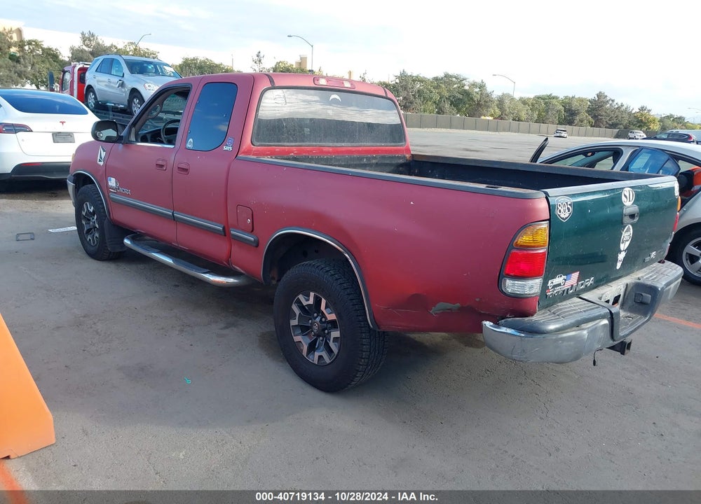 2001 TOYOTA TUNDRA SR5 V8 VIN: 5TBRT34101S176198