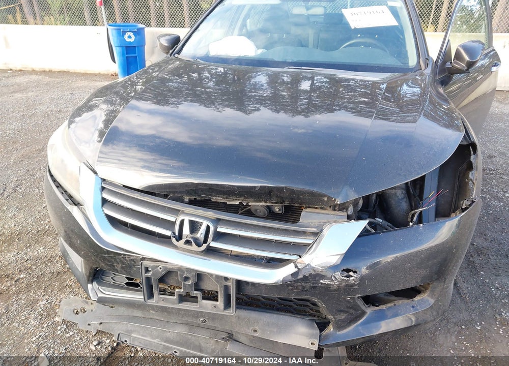 2015 HONDA ACCORD LX VIN: 1HGCR2F32FA006113