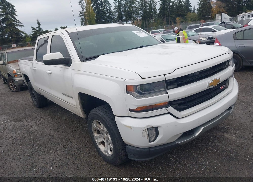 2016 CHEVROLET SILVERADO K1500 LT VIN: 3GCUKREC4GG208195