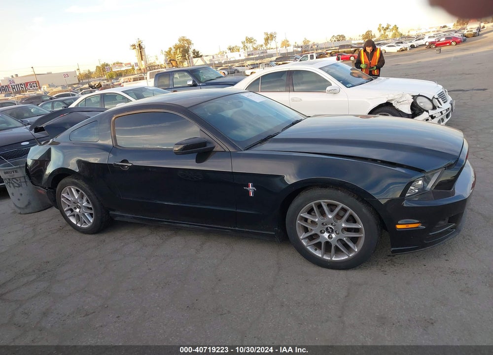 2013 FORD MUSTANG V6 PREMIUM VIN: 1ZVBP8AM1D5262491