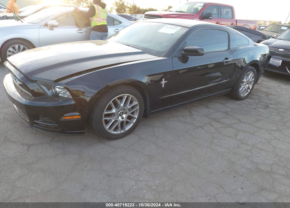 2013 FORD MUSTANG V6 PREMIUM VIN: 1ZVBP8AM1D5262491