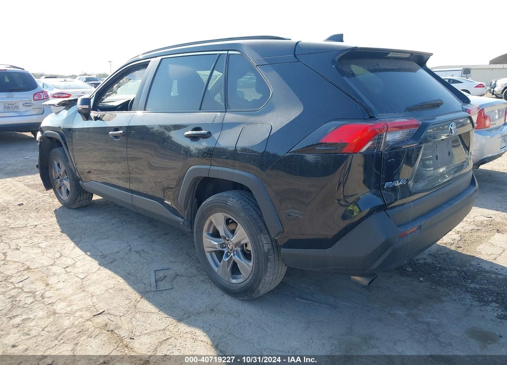 2022 TOYOTA RAV4 XLE VIN: 4T3RWRFVXNU054177
