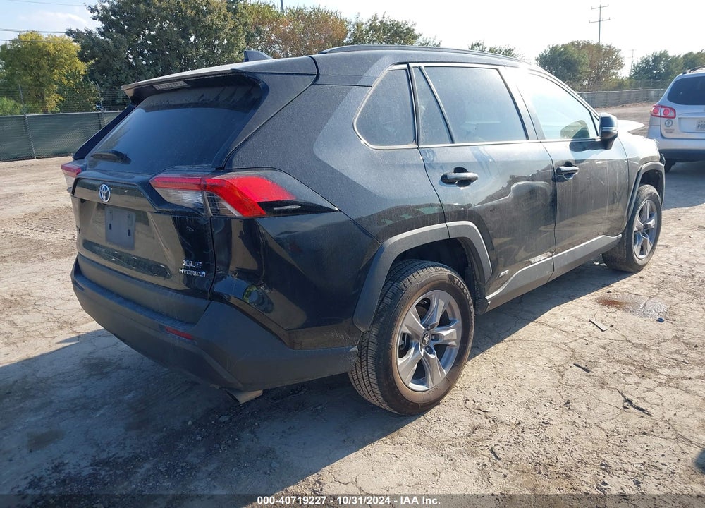 2022 TOYOTA RAV4 XLE VIN: 4T3RWRFVXNU054177