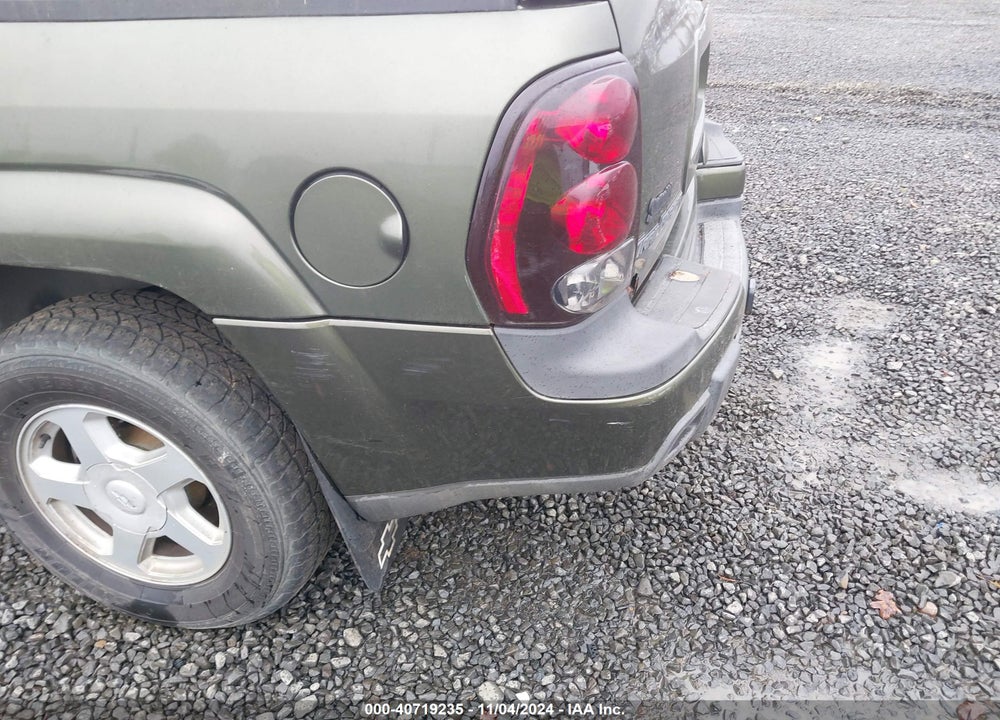2002 CHEVROLET TRAILBLAZER LS VIN: 1GNDT13S322149402