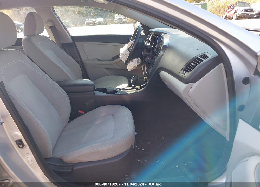 2011 KIA OPTIMA LX VIN: KNAGM4A71B5174247