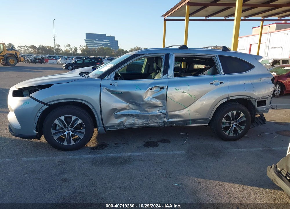 2021 TOYOTA HIGHLANDER HYBRID XLE VIN: 5TDHARAH4MS507849