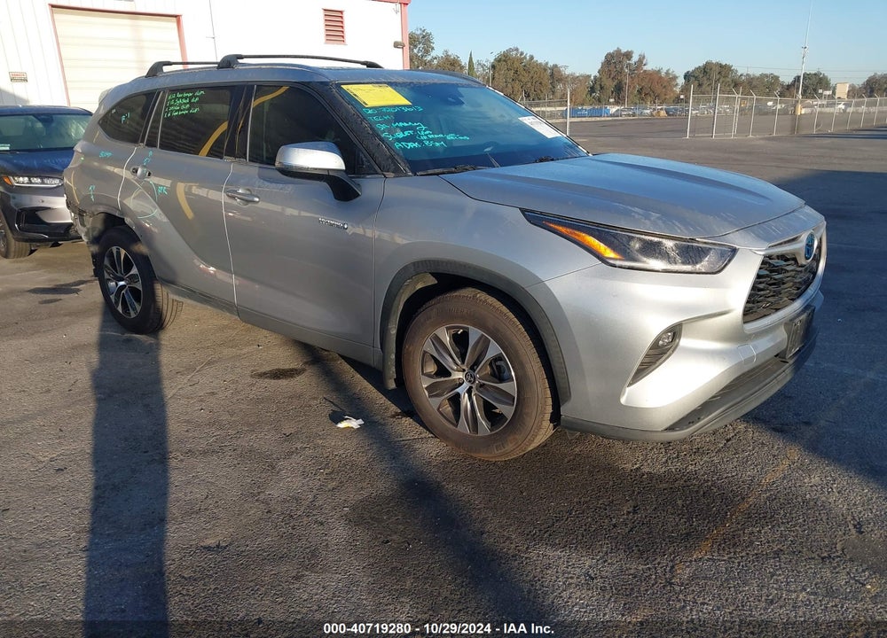 2021 TOYOTA HIGHLANDER HYBRID XLE VIN: 5TDHARAH4MS507849