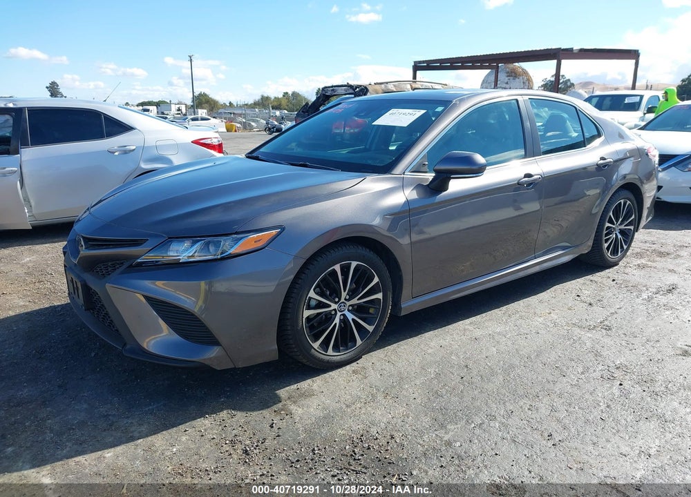 2020 TOYOTA CAMRY SE VIN: 4T1J11AK4LU326321
